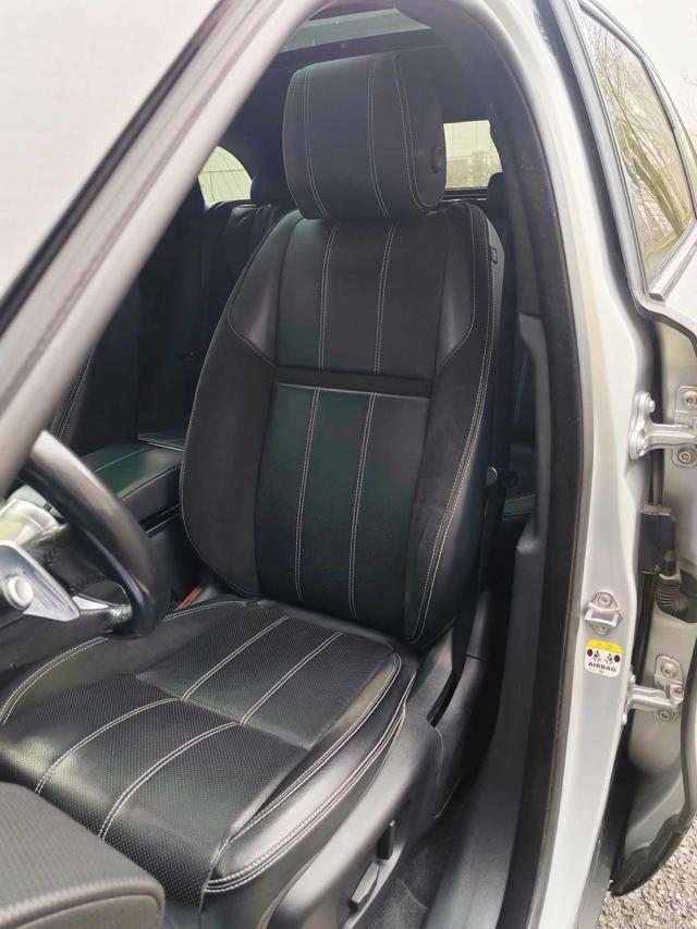 LAND ROVER Range Rover Velar 2.0D I4 240 CV R-Dynamic