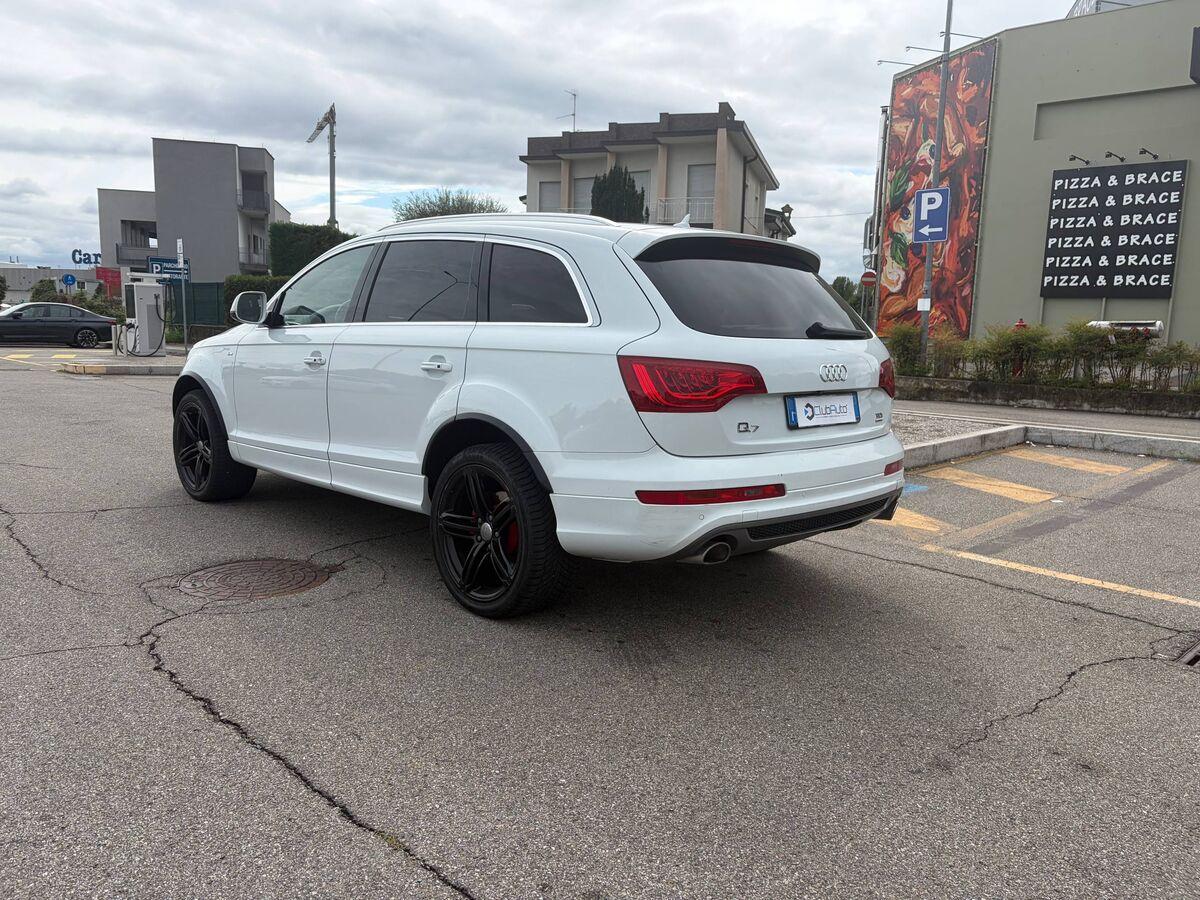 Audi Q7 3.0 tdi S LINE quattro 245cv tiptronic