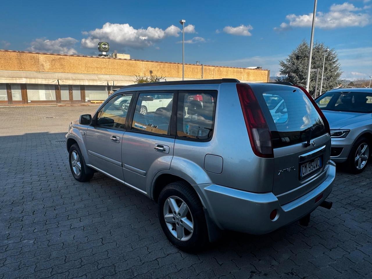 Nissan X-Trail 2.2 dCi Elegance