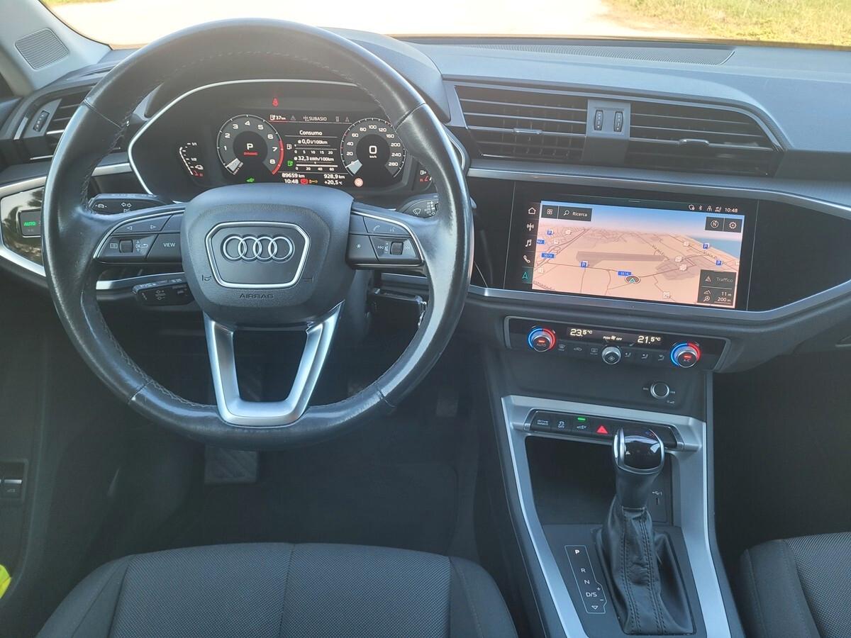 Audi Q3 SPB 45 TFSI e S tronic Business Plus