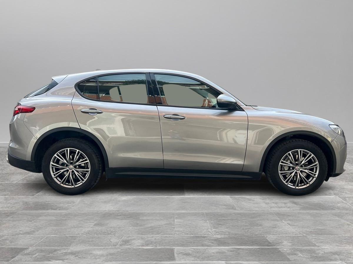ALFA ROMEO Stelvio 2.2 t Business Q4 190cv auto
