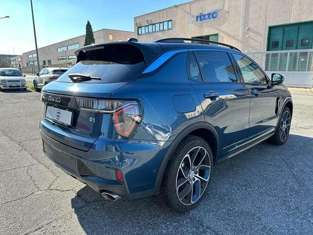 Lynk & Co 01 PHEV