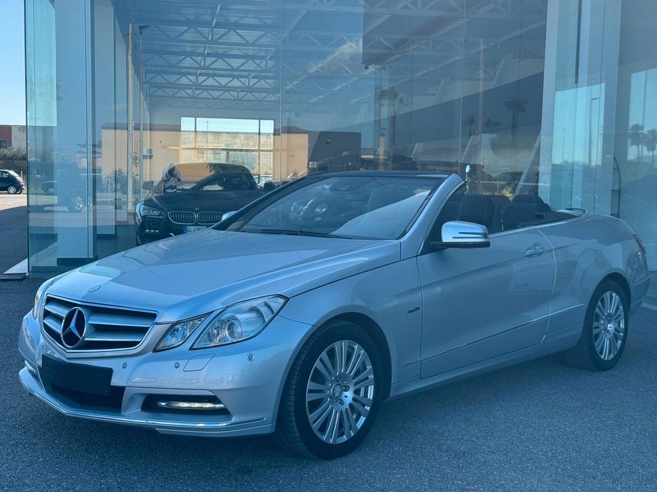 Mercedes-benz E 200 Cabrio BlueEFFICIENCY Avantgarde