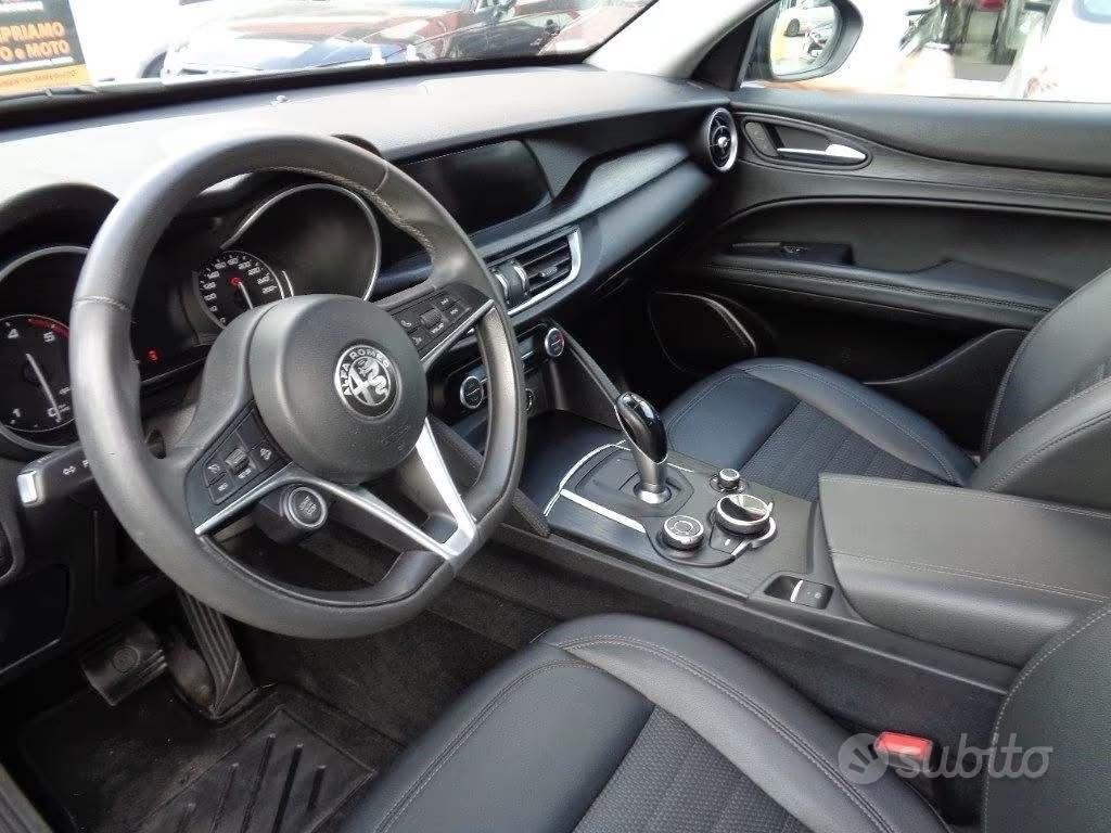 Alfa Romeo Stelvio 2.2 Turbodiesel 210 CV AT8 Q4 Executive