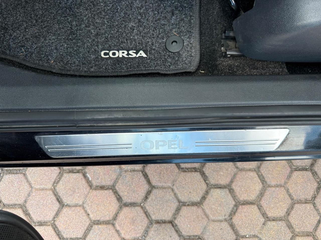 Opel Corsa 1.2 85CV 5 porte GPL-OK NEOPATENTATI