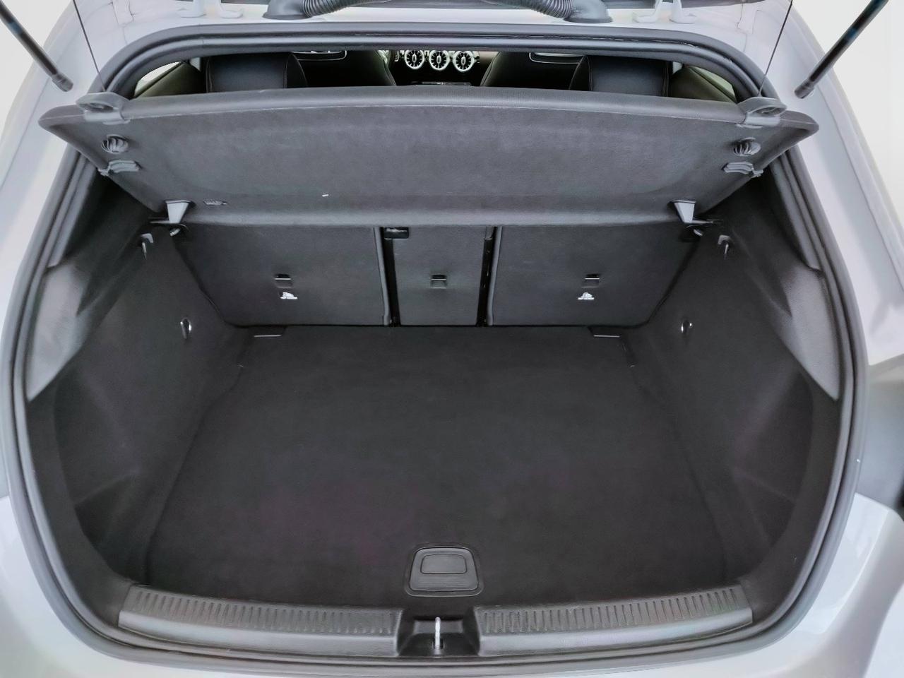 Mercedes-Benz Classe A - W177 2018 - A 180 d Premium auto