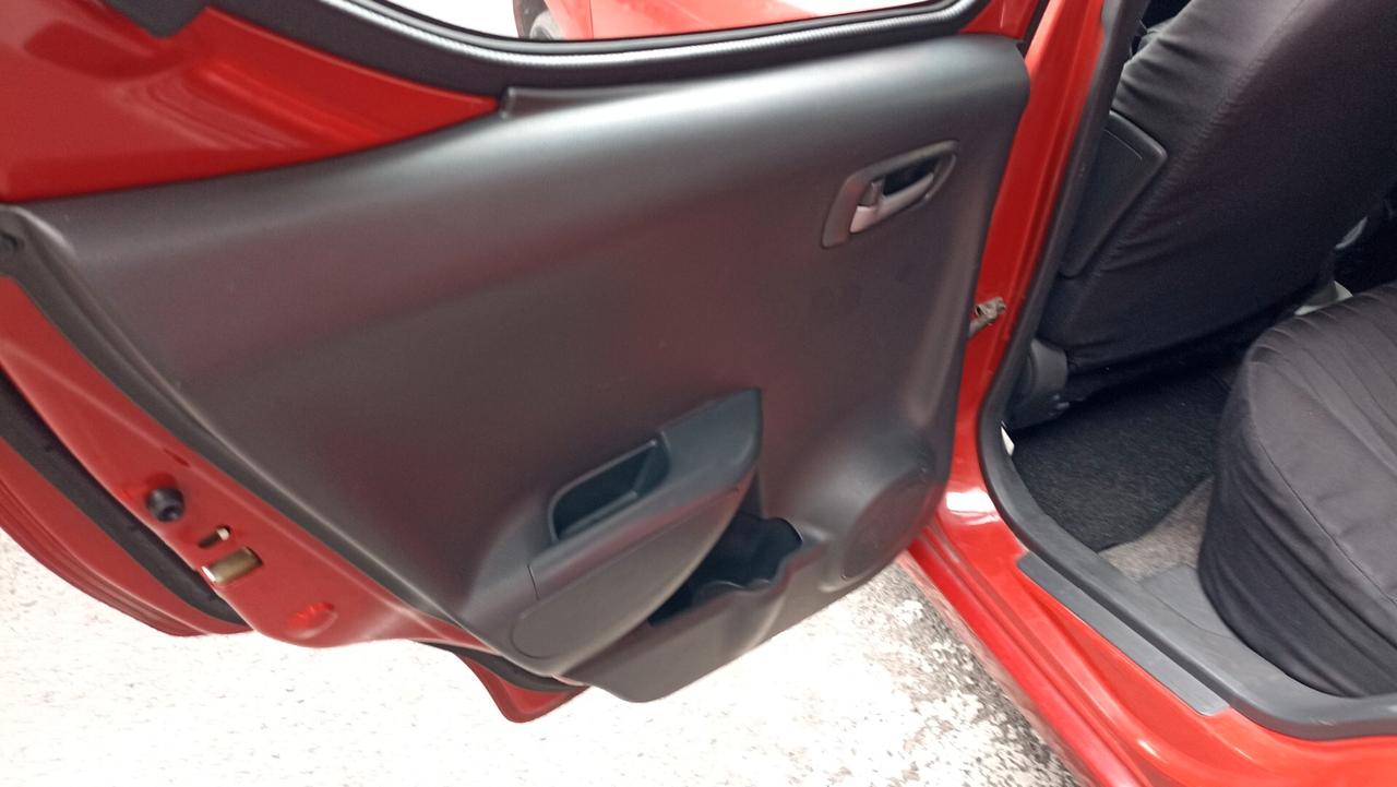 Nissan Pixo 1.0 5 porte Active alto
