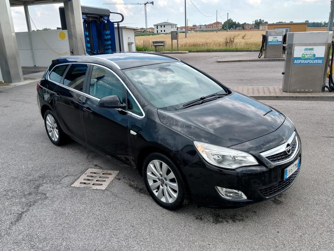 Opel Astra 1.7 CDTI tutta tagliandata Opel perfetta pari al nuovo unica proprietaria