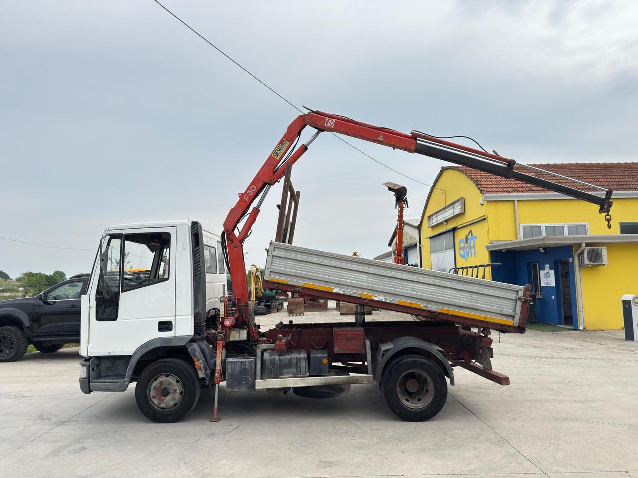 Iveco Eurocargo 100E15 ribaltabile - gru Fassi F30