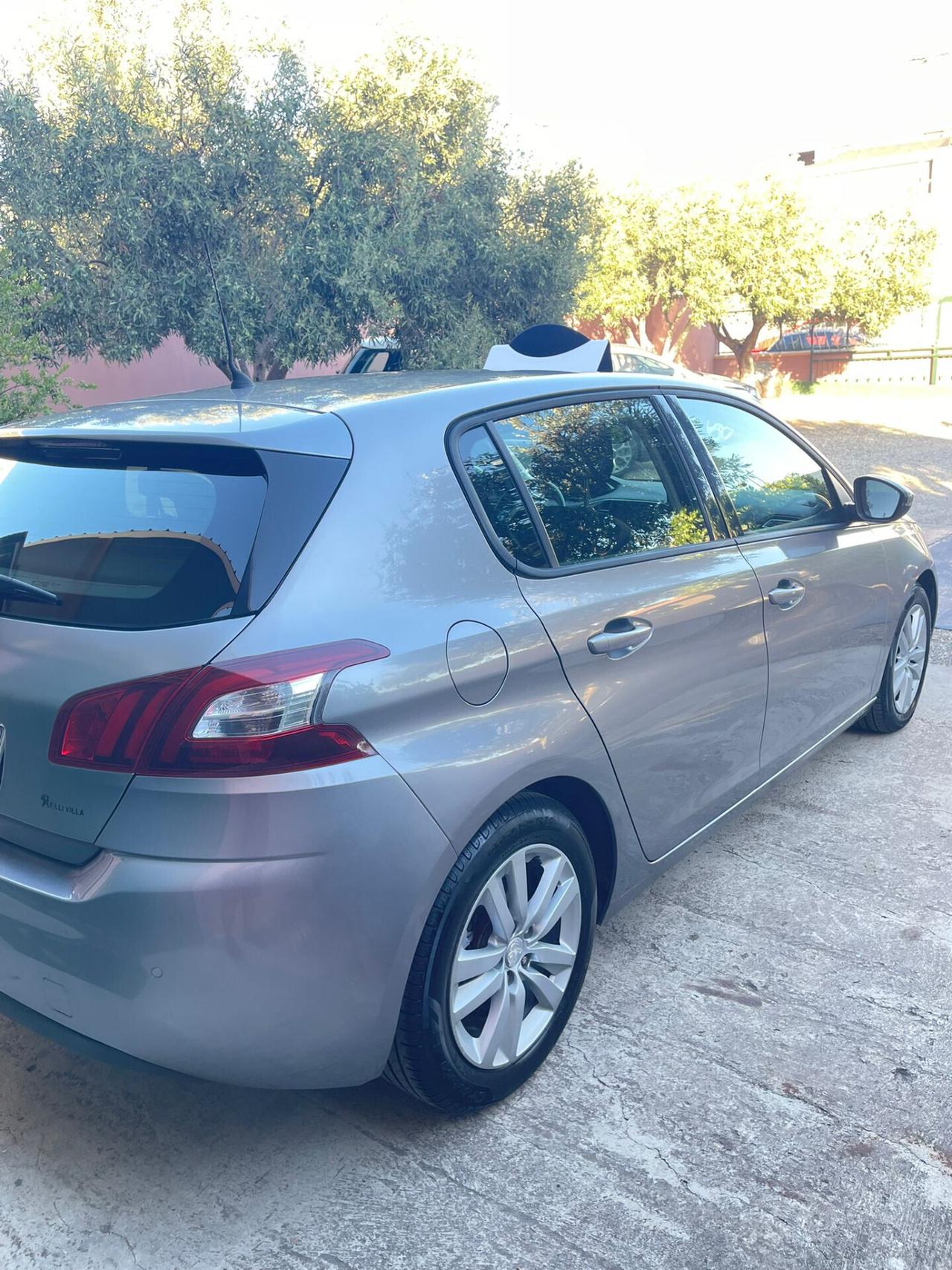 Peugeot 308 1.6 HDi 92 CV Business