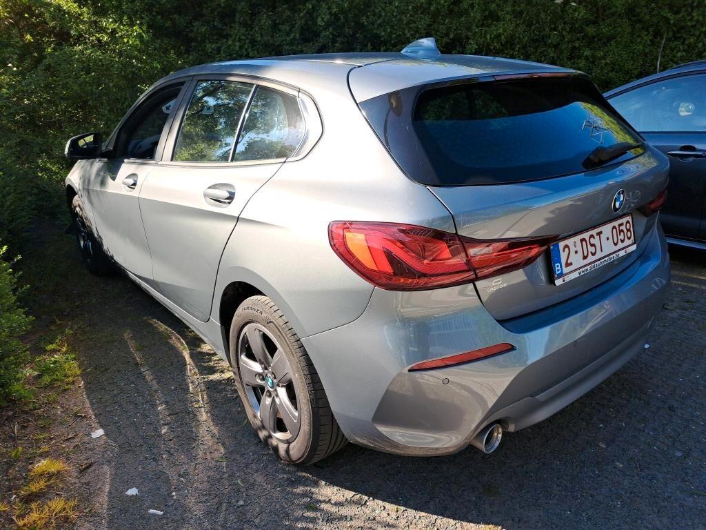 BMW 116D 115CV 6M. BUSINESS ADVANTAGE ( FARI LED - BMW DIGITAL COCKPIT - CRUISE - NAVI - MIRROR - PDC )