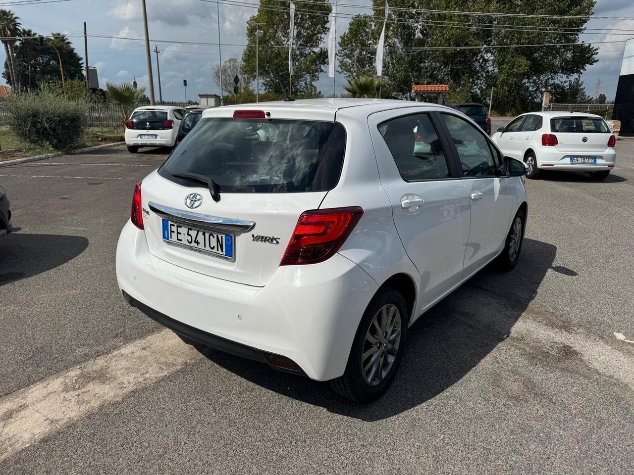 Toyota Yaris 1.0 VVT-I 69CV 5P LOUNGE 2016