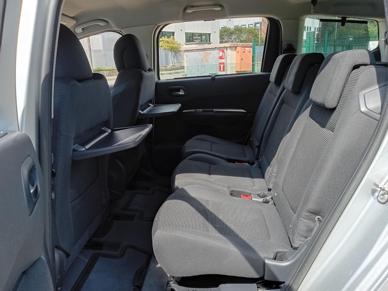 Peugeot 5008 1.6 HDi 115CV 7Posti*Sensori*Cerchi