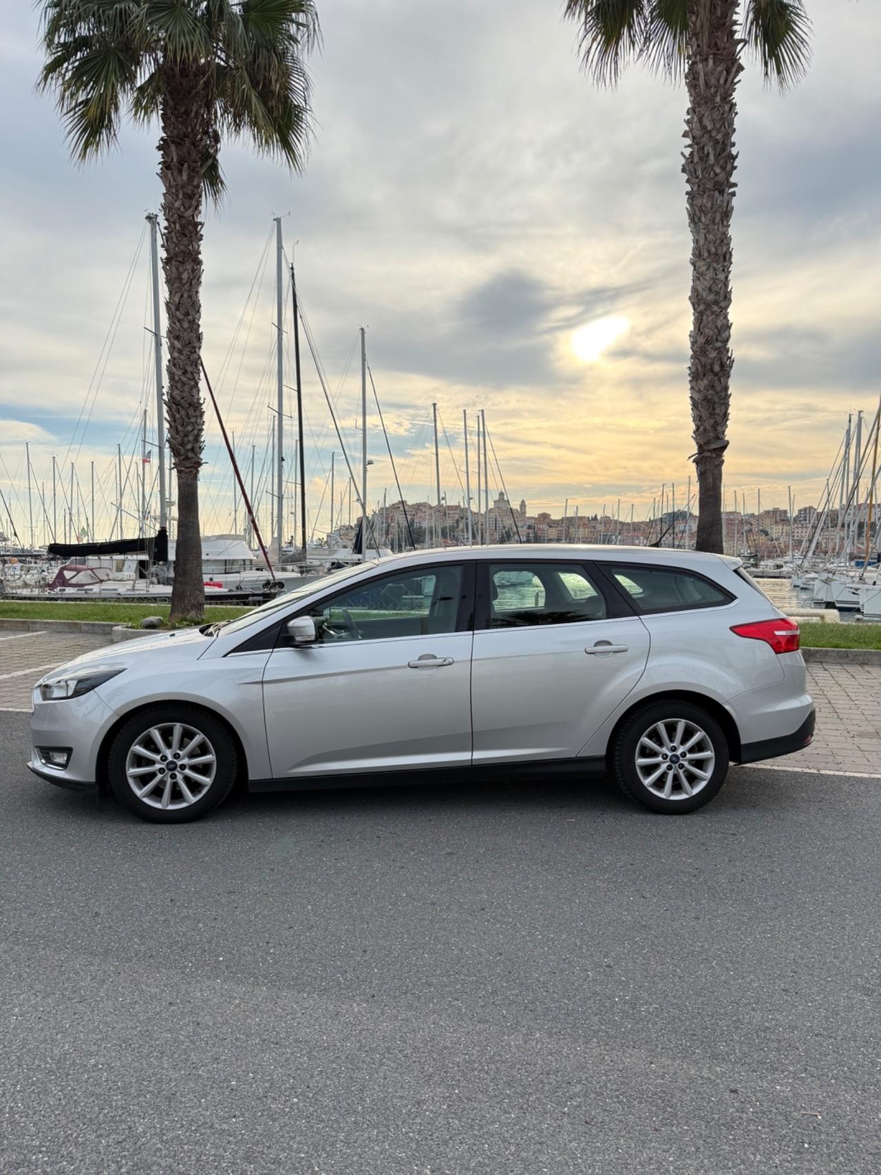 Ford Focus 1.5 TDCi 120 CV Start&Stop Powershift SW Titanium