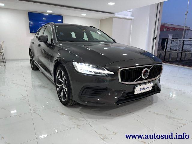 VOLVO V60 B4 (d) automatico Ultimate Dark