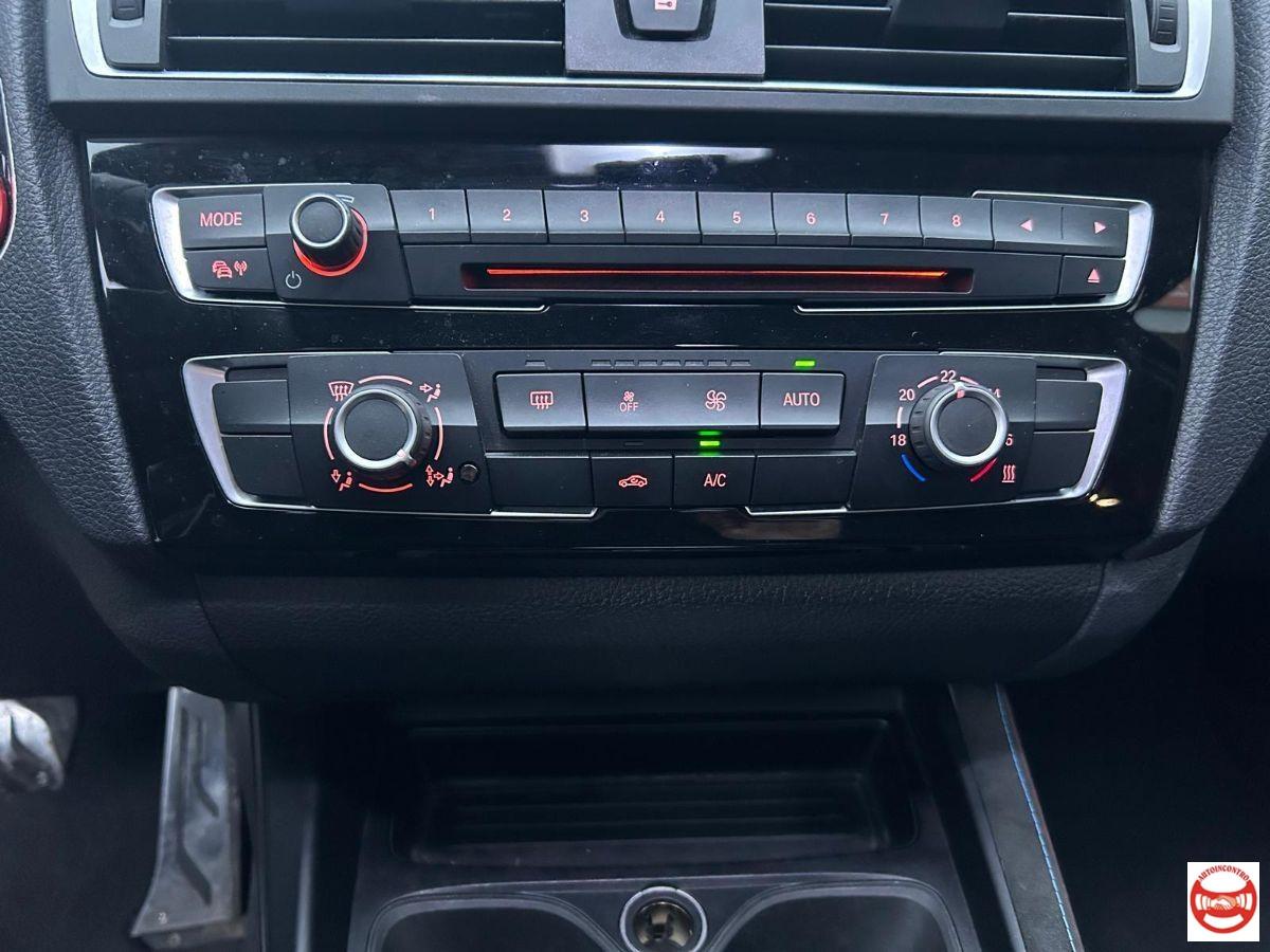 BMW - Serie 1 118d Advantage 5p auto