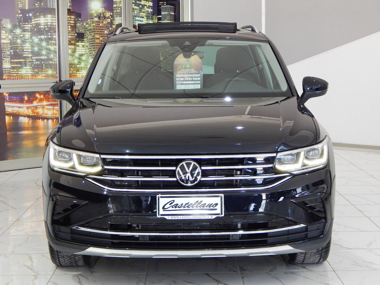 Volkswagen Tiguan 2.0 TDI Elegance 150cv DSG TETTO-NAVI-RADAR-PARK-LED