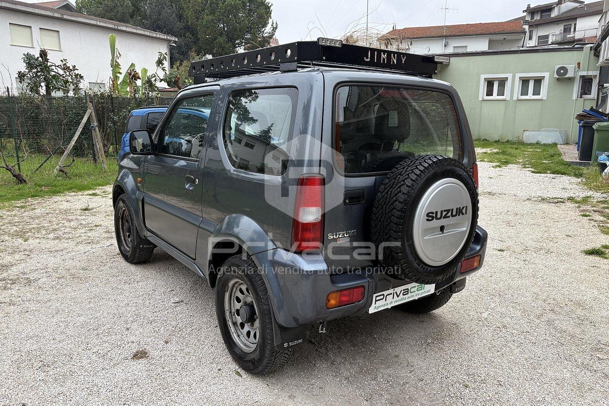 SUZUKI Jimny 1.3i 16V cat 4WD JLX