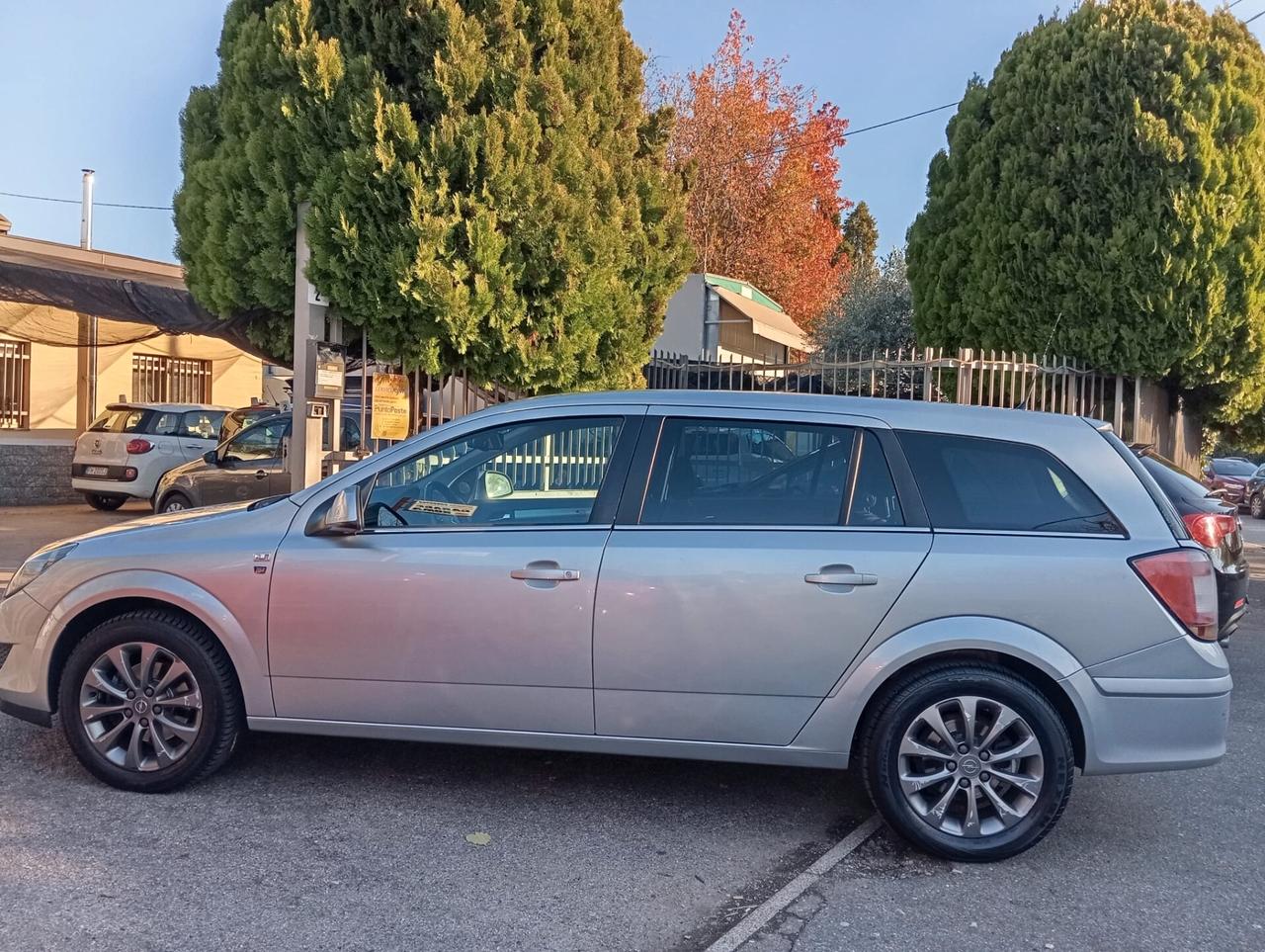 Opel Astra 1.6 16V GPL-TECH Station Wagon Enjoy