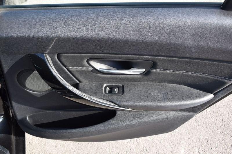 BMW Serie 3 318d Sport Touring
