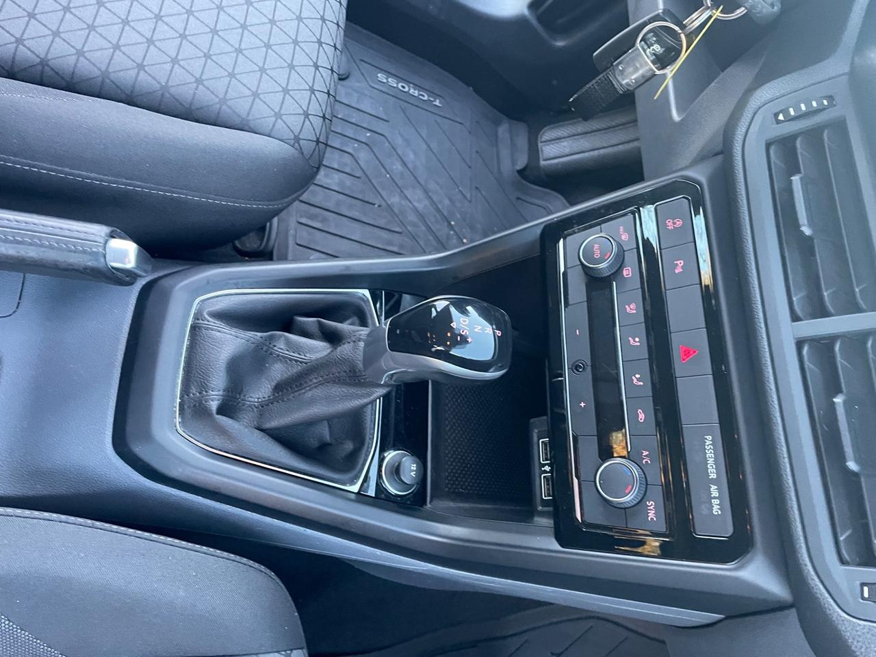 Volkswagen T-Cross 1.6 TDI*Automatik*Neopatentati*