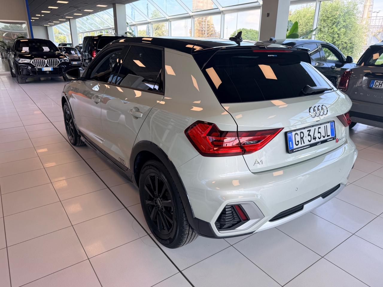 Audi A1 allstreet 30 TFSI S tronic Business