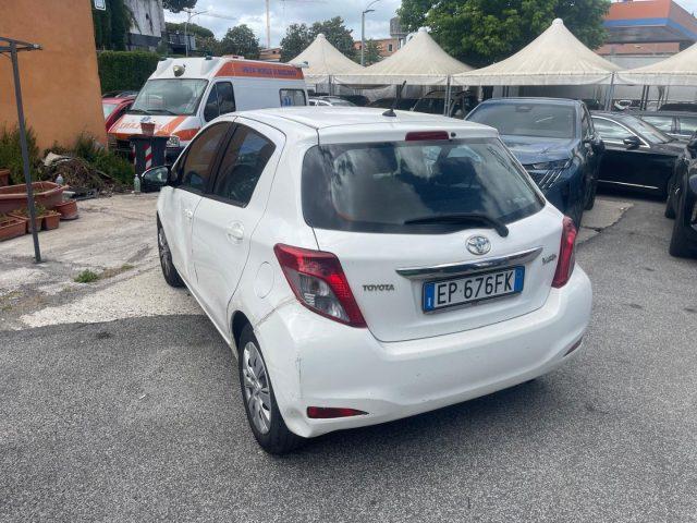 TOYOTA Yaris 1.0 5 porte ACTIVE