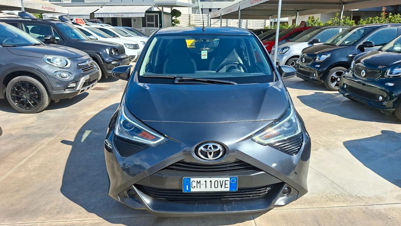 Toyota Aygo Connect 1.0 VVT-i 72 CV 5 porte 2021