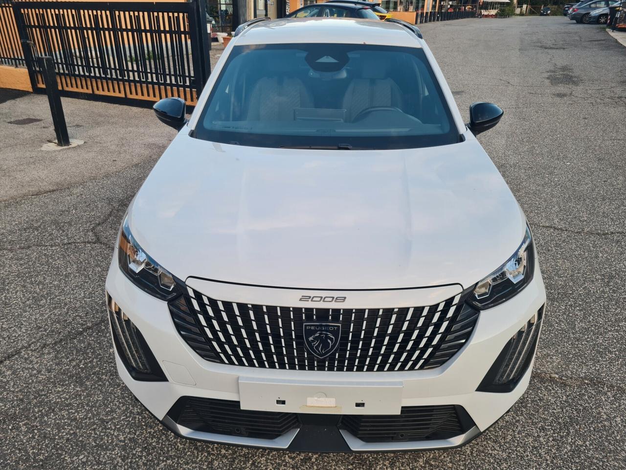 Peugeot 2008 PureTech 100 S&S Allure*NAVI*APPLE CARPLAY*
