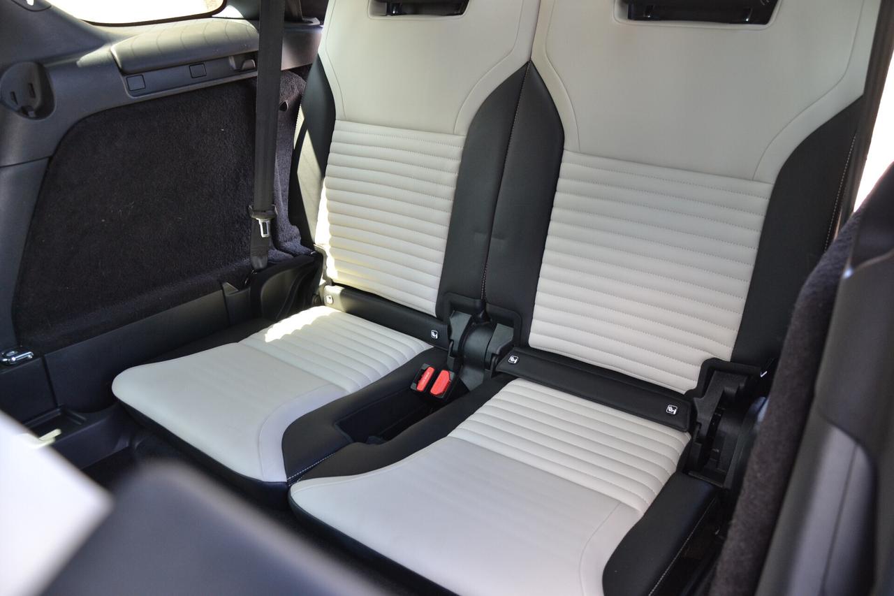 Land Rover Discovery 3.0D MHEV R-DYNAMIC SE AWD 249CV 7p.*PREZZO VERO**