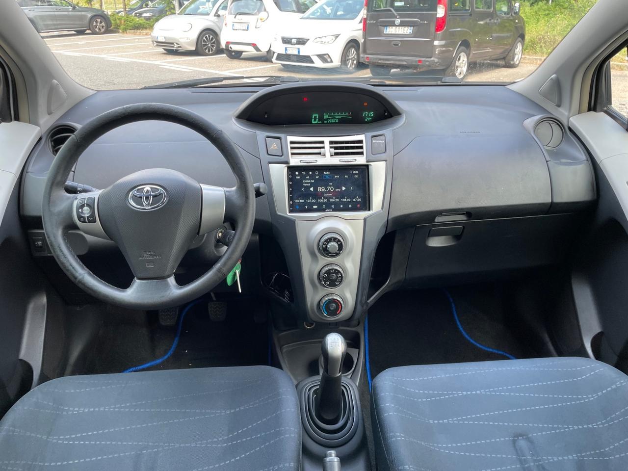 Toyota Yaris 1.0 5 porte Sol