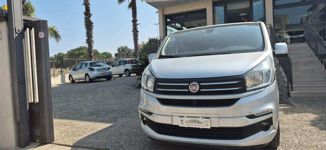 Furgone Fiat Talento 8 posti