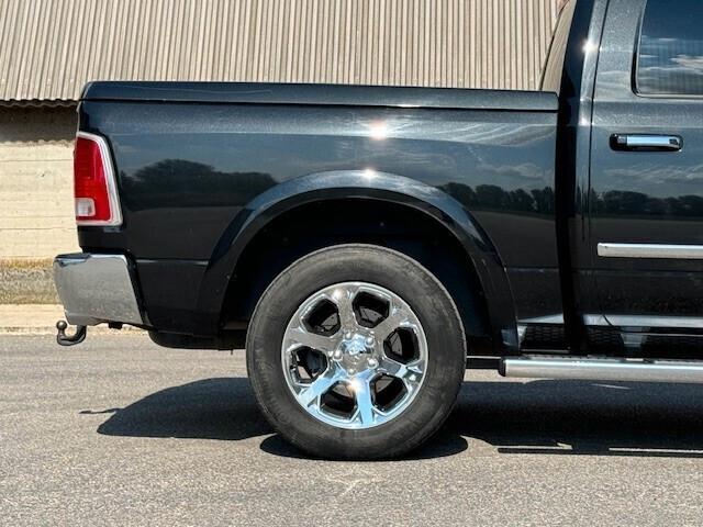 DODGE RAM 1500 LARAMIE 4x4