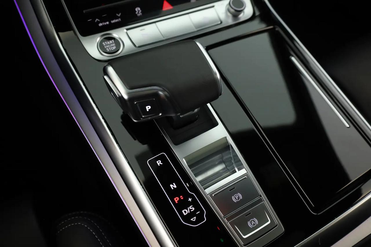 Audi Q8 3.0 tdi mhev S line edition quattro 286cv tiptronic