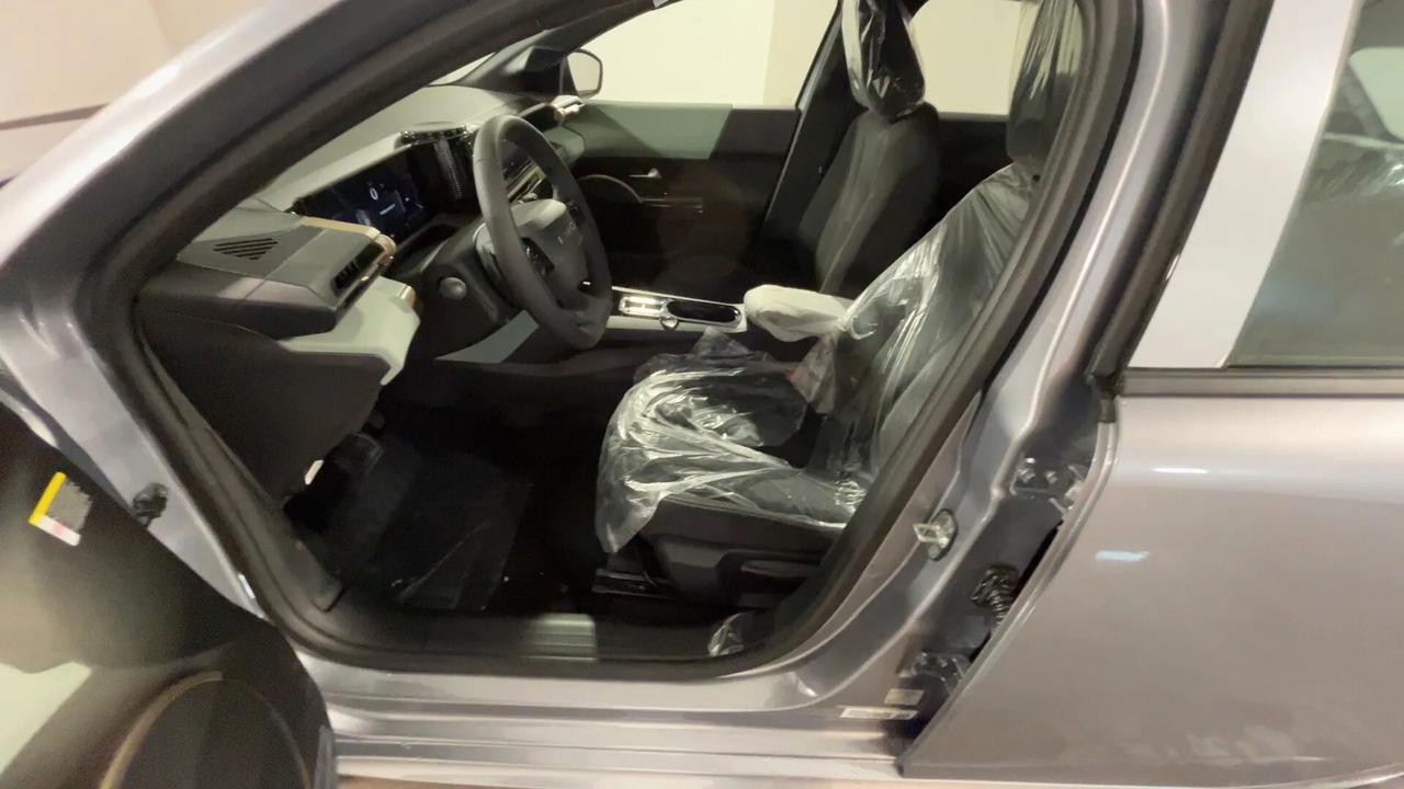 Lancia Ypsilon Hybrid e-DCT