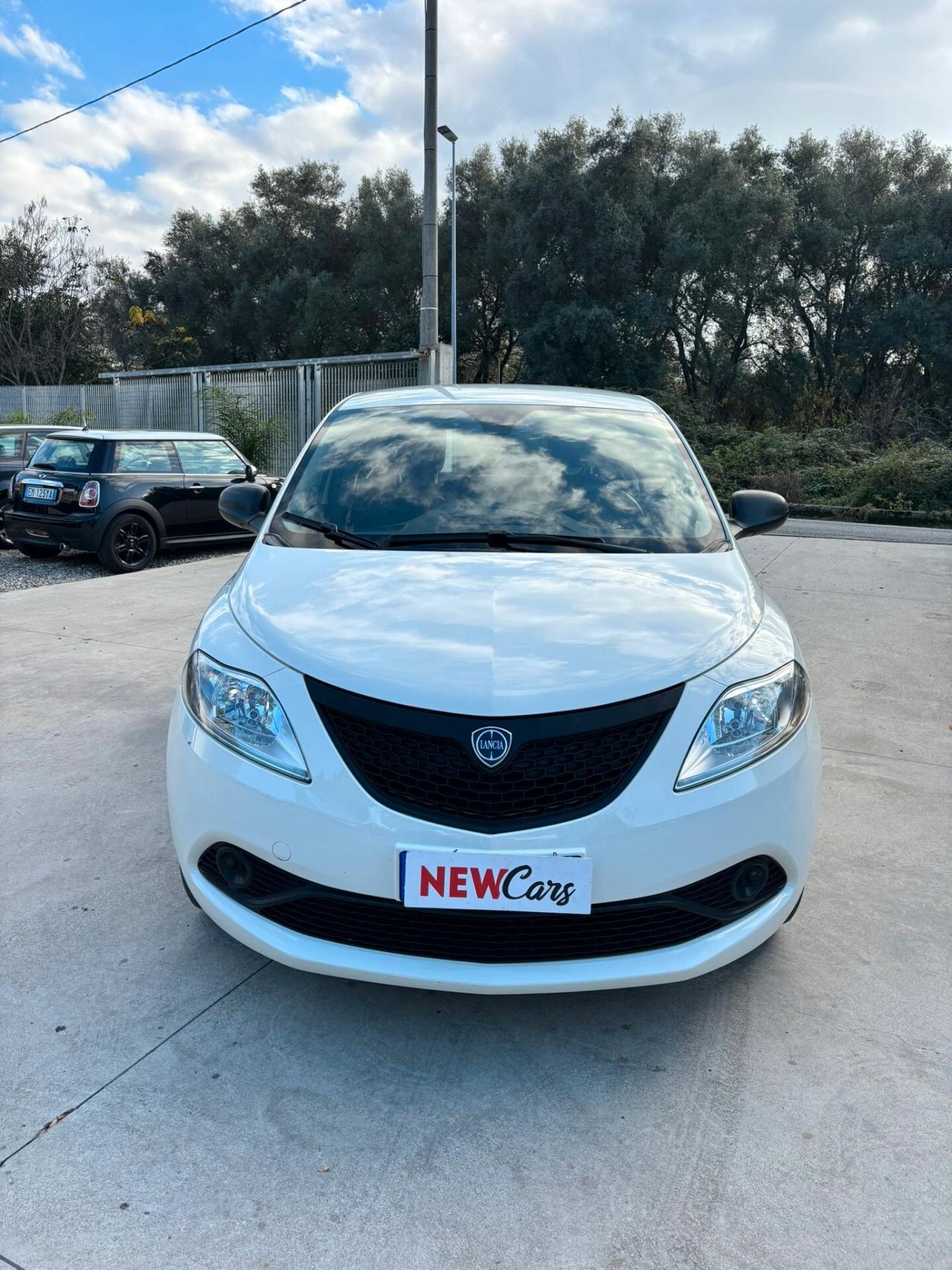 Lancia Ypsilon 1.0 FireFly 5 porte S&S Hybrid Ecochic Gold