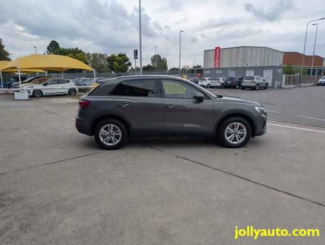AUDI Q3 45 TFSI e S tronic Business Plug in Hybrid