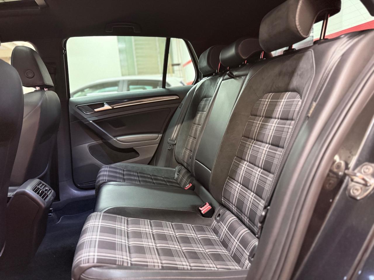 Volkswagen Golf 7 GTD/DSG 2.0 184 Cv