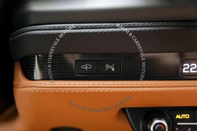 Ferrari F8 Tributo LIFT SYSTEM|CARBON PACK|SCUDETTI|ROSSO SCUDERIA|