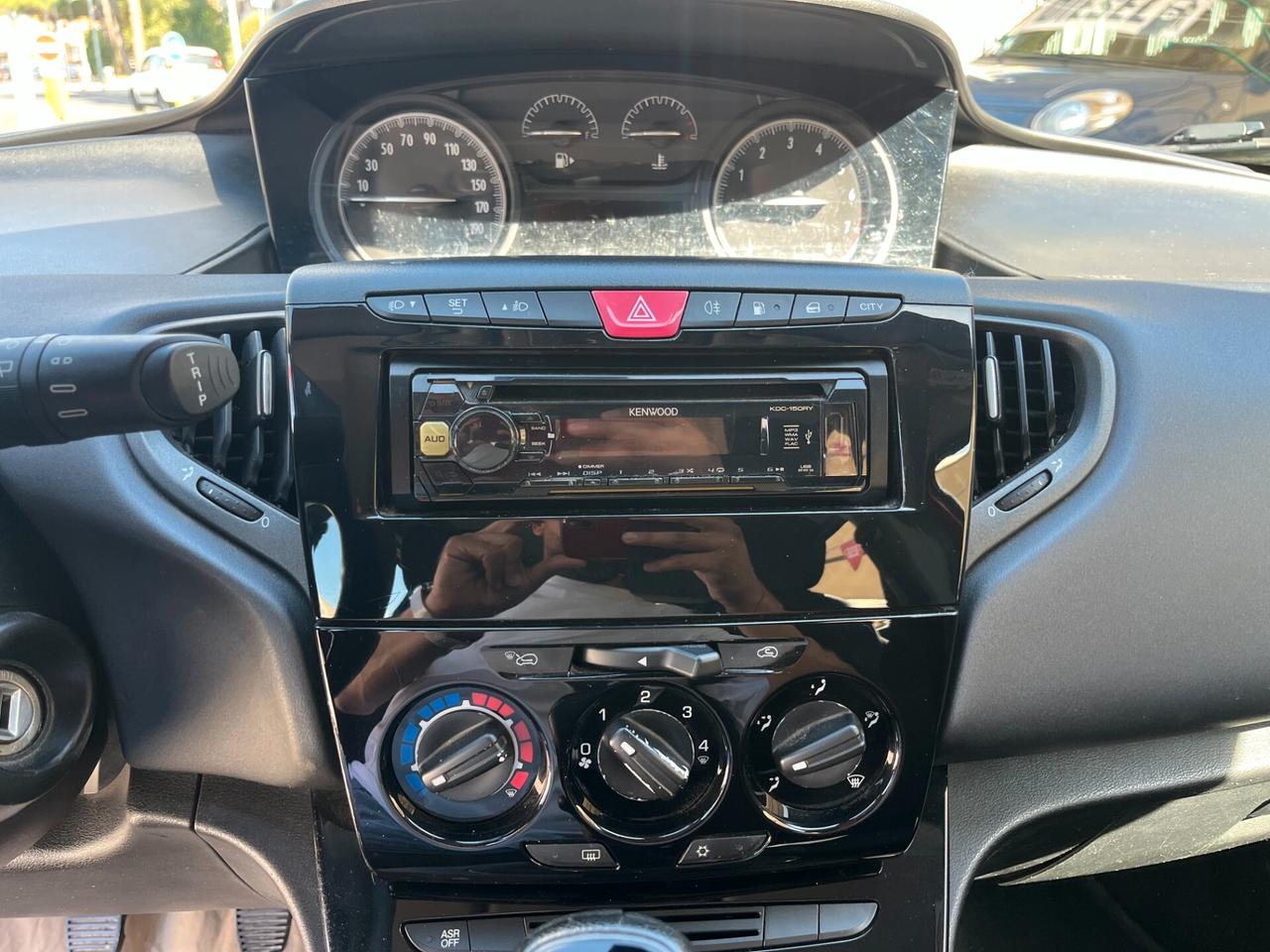 Lancia Ypsilon 1.2 69 CV 5 porte GPL SCADENZA 2036 KM CERTIFICATI