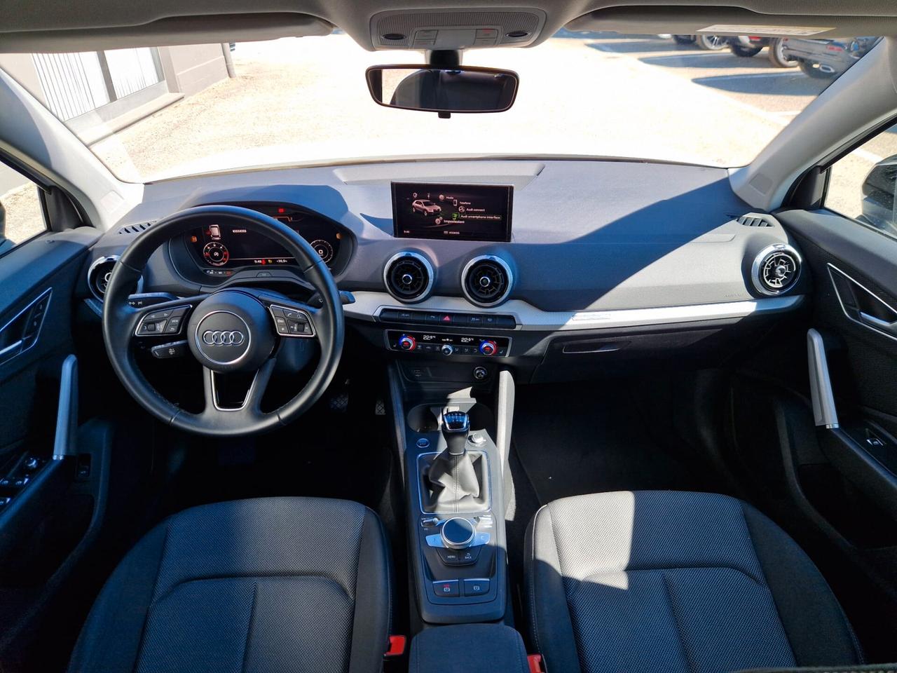 Audi Q2 30 TDI Identity Black