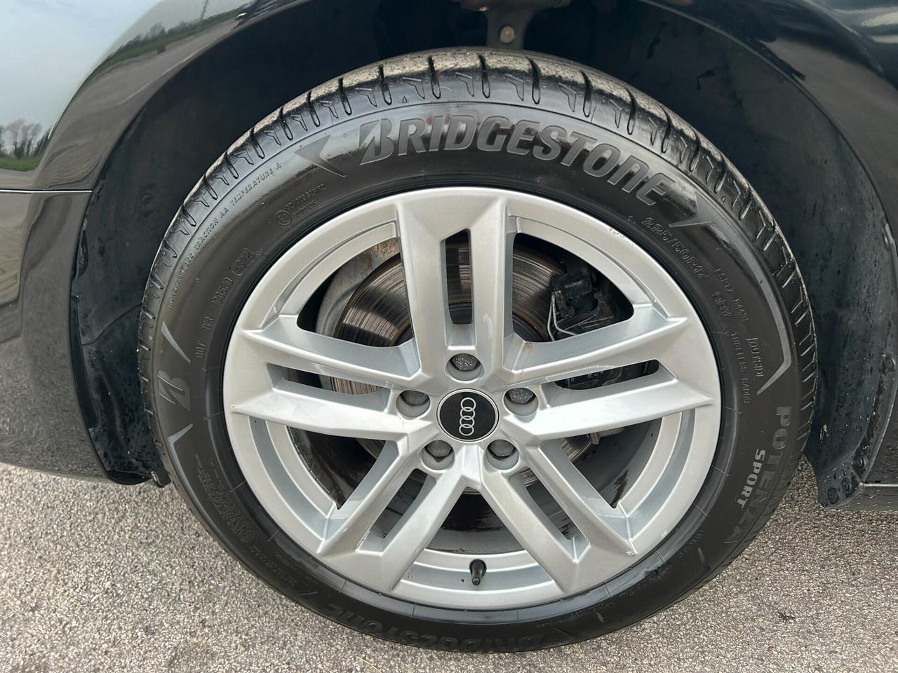 AUDI A4 Avant 30 2.0TDI 136CV S-Tronic Business