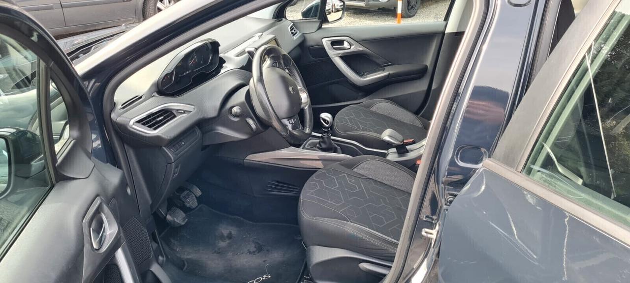 Peugeot 2008 BlueHDi 100 S&S Black Matt - 12/2018