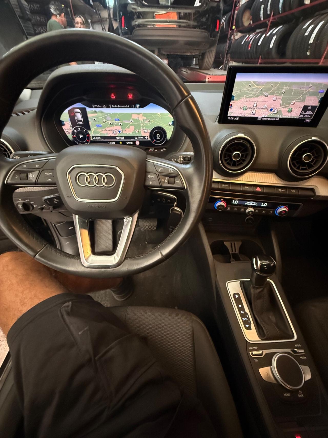 Audi Q2 35 TDI quattro S tronic Virtual Identity Black