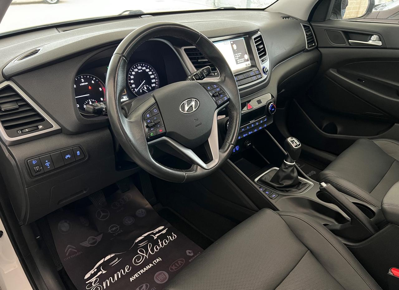 Hyundai Tucson 1.7 CRDi XPossible TETTO PANORAMICO