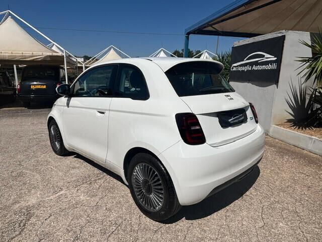 Fiat 500e Berlina 42 kWh NUOVA (PREZZO SENZA VINCOLI)