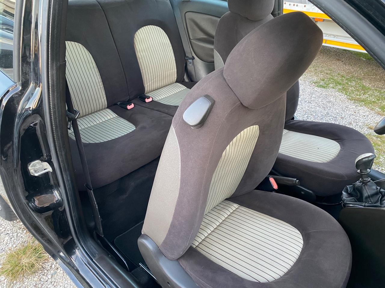 Lancia Ypsilon 1.2 Argento