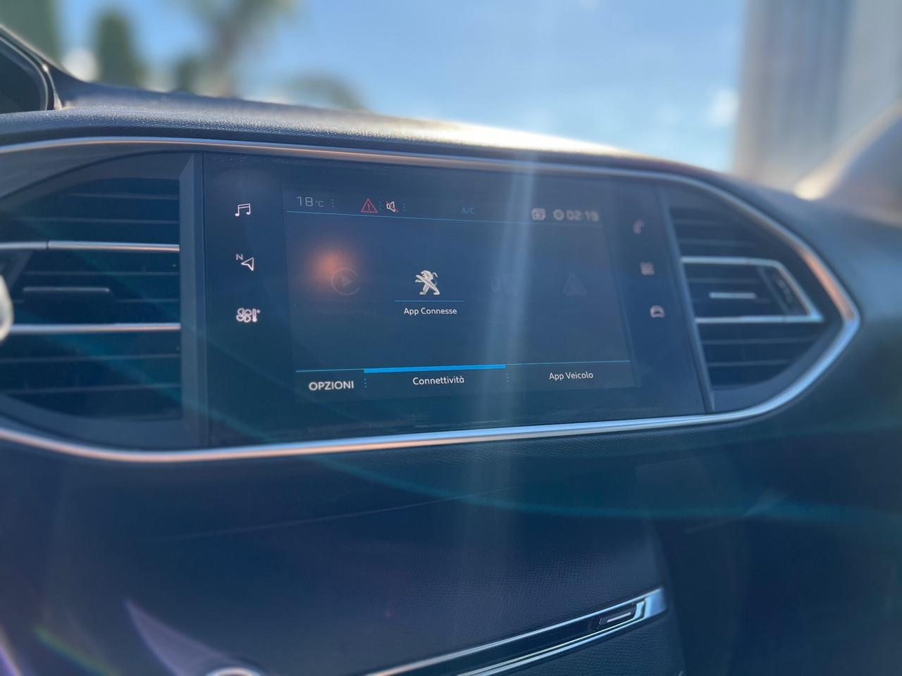 Peugeot 308 BlueHDi 100 NEOPATENTATI Business