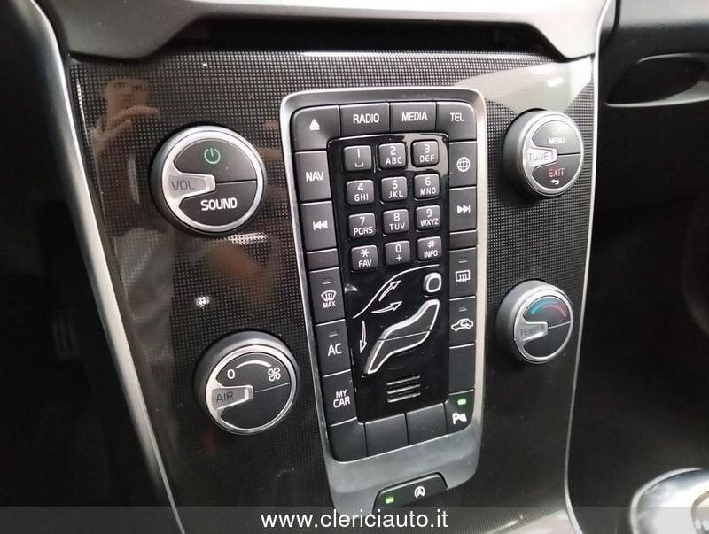 Volvo V40 D2