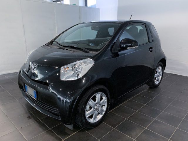 TOYOTA iQ 1.0